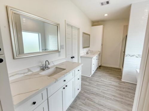 738 Angus Trl, Angleton TX 77515-9833 exterior