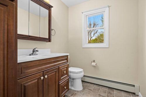 120 Wentworth Dr, Wapping CT  06074-1259 exterior