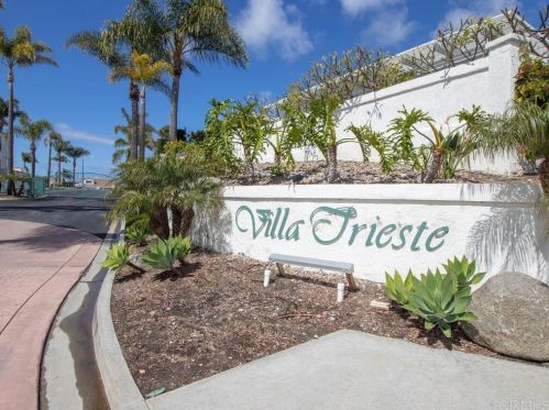 3315 Genoa Way, Oceanside, CA 92056-1738