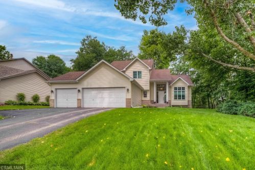 5352 River Oak Dr, Prior Lake, MN 55378-4635