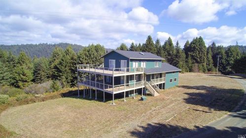 24100 Seaview Dr, Fort Bragg, CA