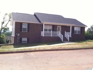 675 Privet Dr, Dandridge, TN 37725-6193