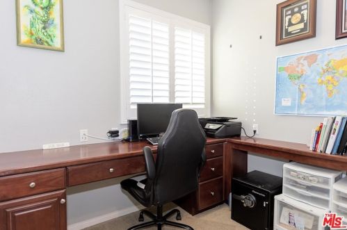 44034 Marbella St, Lancaster CA 93536-6856 exterior