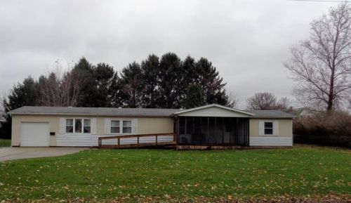 102 Franklin St, Modena, IL 61491-1012