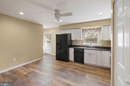 512 Poplar St, Hanover PA 17331-4928 exterior