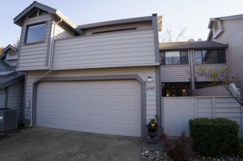 4949 Country View Ln, Fair Oaks, CA 95628-5166