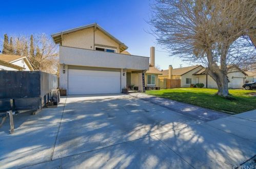 44414 13th St, Lancaster, CA 93535-3341