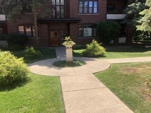 118 East Ave, Oak Park, IL 60302-2991