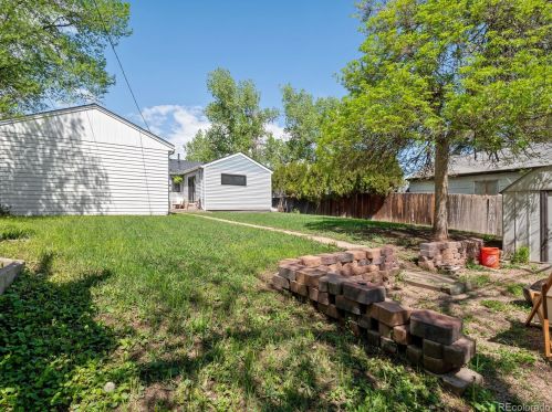 3472 Elm St, Denver CO  80207-0019 exterior