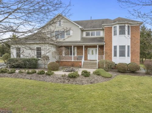 5 Dixon Ln, Montgomery, NJ 08502-4311