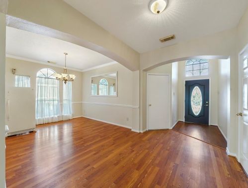1703 Blue Heather Ln, Fresno, TX 77545-9520