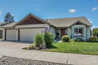 63275 Lavacrest St, Bend, OR 97701-7067