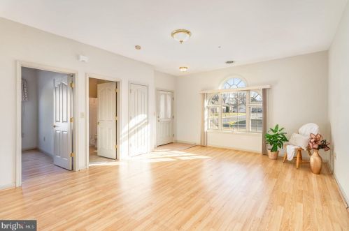 110 Leonard Ln, Harrisburg, PA 17111-4778