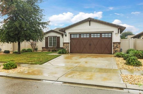2311 Belle Glade Ln, Manteca, CA 95336-5129