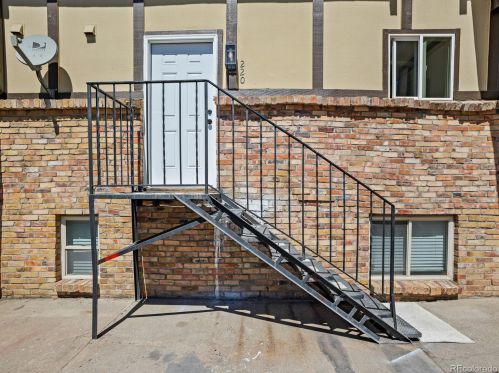 8060 9th Ave, Denver CO  80214-6134 exterior