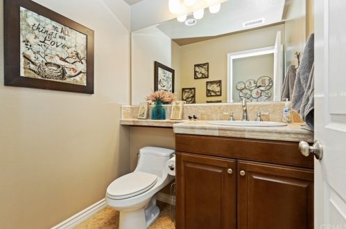 16107 Sierra Heights Dr, Riverside CA  92503-8413 exterior