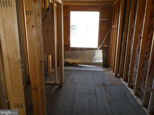 2104 9 St, Philadelphia PA 19122-1313 exterior