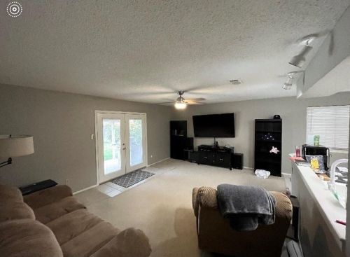 5612 Macrae St, Fort Worth, TX 76148-3918