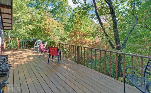 127 Skywood Ln, Cleveland, GA 30528-3006