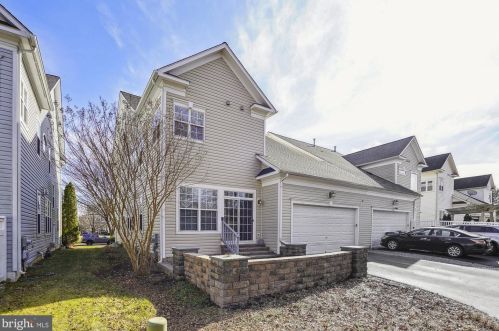 9676 Tarvie Cir, Bristow, VA 20136-2118