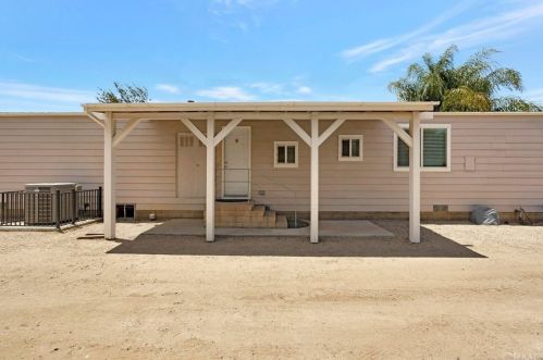 20041 Gustin Rd, Perris, CA 92570-8033
