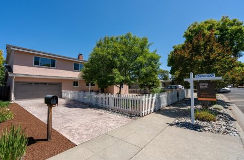 1036 Jacqueline Way, San Jose, CA 95129-2825