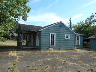 668 Broccoli St, Roseburg, OR 97471-2603