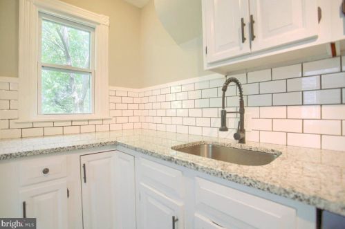 351 Ross St, Lancaster PA  17602-1941 exterior