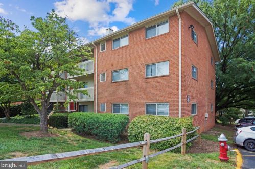 7427 Little River Tpke, Annandale VA  22003-2904 exterior