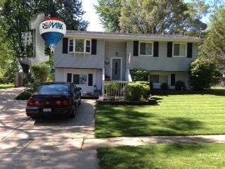 1409 Norwell Ln, Schaumburg, IL 60193-2542