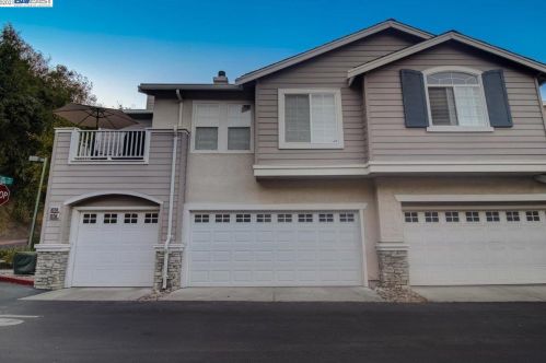 10756 Craigtown Ln, Pleasanton, CA 94568-5511