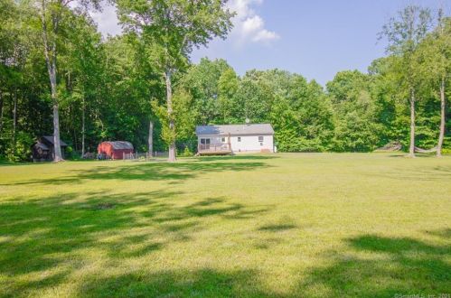 20 Stagecoach Rd, Exeter CT  06249-1647 exterior