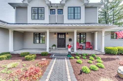 828 Hawthorne Dr, Naperville, IL 60540-7425