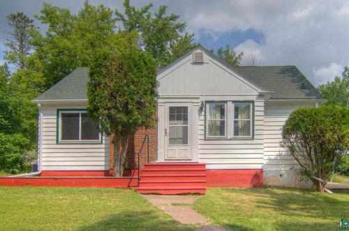 4131 Cooke St, Duluth, MN 55804-1945