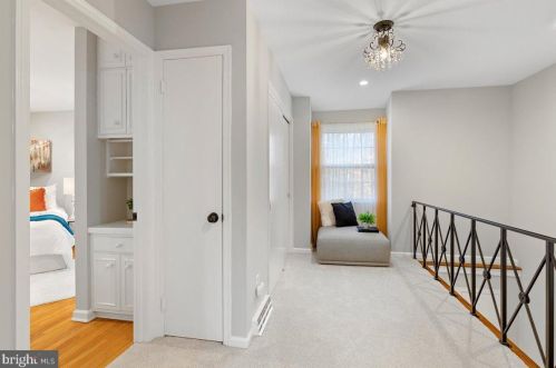 301 Ridgeview Rd, Princeton NJ  08540-7666 exterior