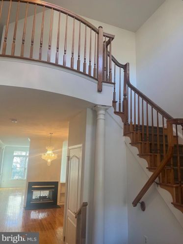 12 Wilkinson Way, Princeton NJ  08540-7362 exterior