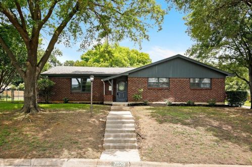 7029 Shauna Dr, Fort Worth TX  76180-7975 exterior