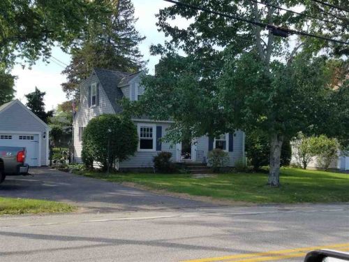 96 High St, Somersworth, NH 03878-2612