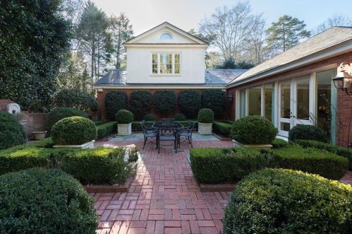 2959 Andrews Dr, Atlanta GA  30305-2905 exterior