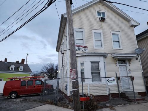 192 Messer St, Providence, RI 02909-2212