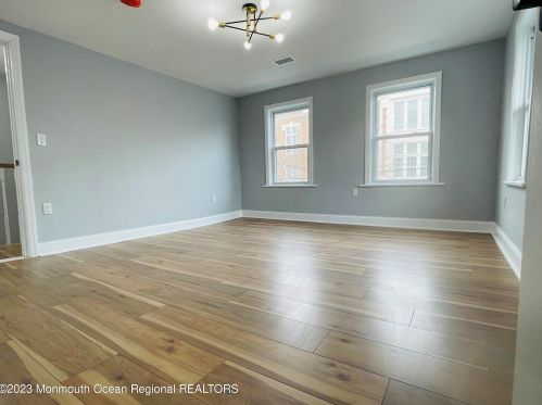 53 River St, Tinton Falls NJ  07701-1334 exterior