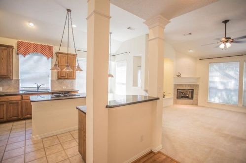 4270 Lake Villas Dr, Fort Worth TX  76137-2060 exterior