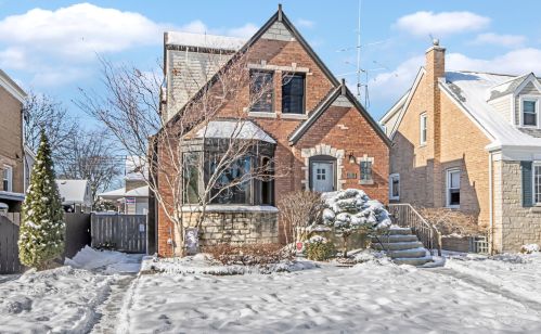 6326 Oketo Ave, Chicago, IL 60631-1918