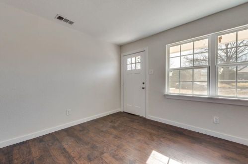 3743 Barnabus Dr, Dallas, TX 75241-4102