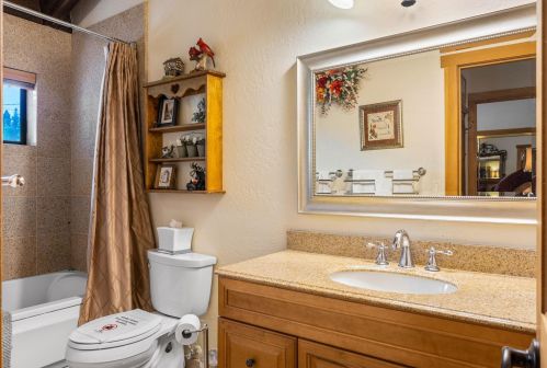 11030 Ski Slope Way, Truckee CA  96161-6603 exterior