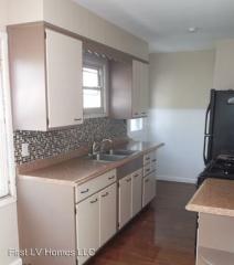 1546 Fleming St, Bethlehem PA  18017-6207 exterior