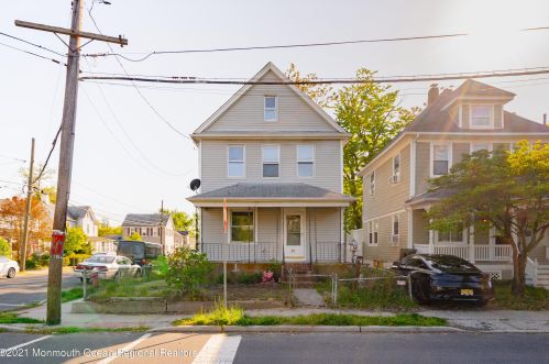 22 High St, Tinton Falls NJ  07724-3451 exterior