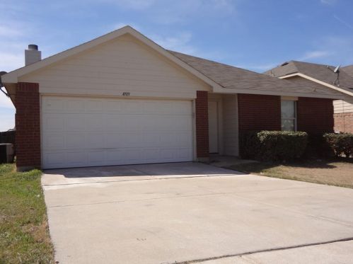 4909 Parkview Hills Ln, Fort Worth TX  76179-4182 exterior