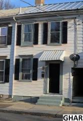 121 South St, Carlisle PA  17013-3429 exterior