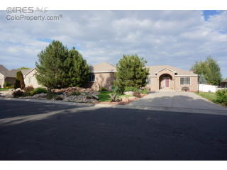 2042 Elmwood St, Longmont, CO 80513-7009